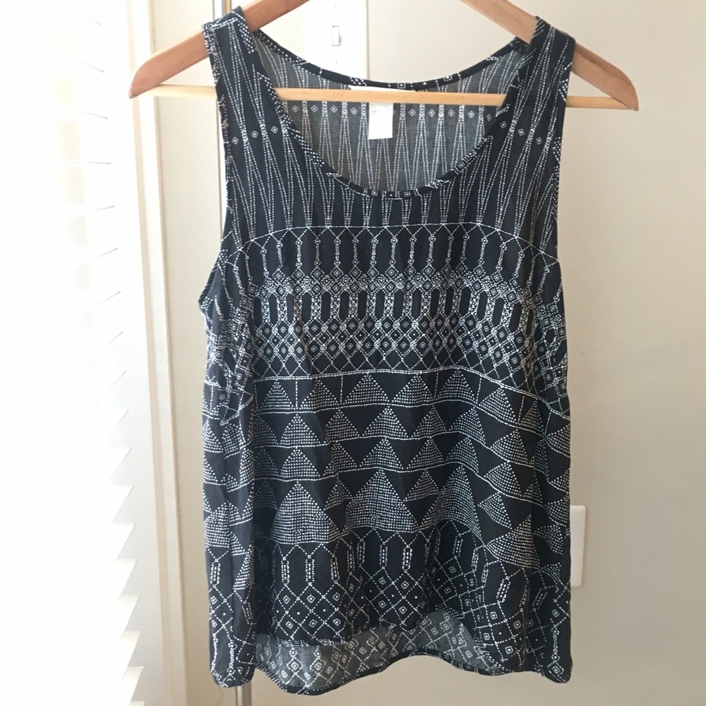 H&M black and white print tank